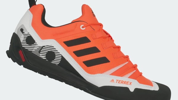 Adidas performance deals terrex solo